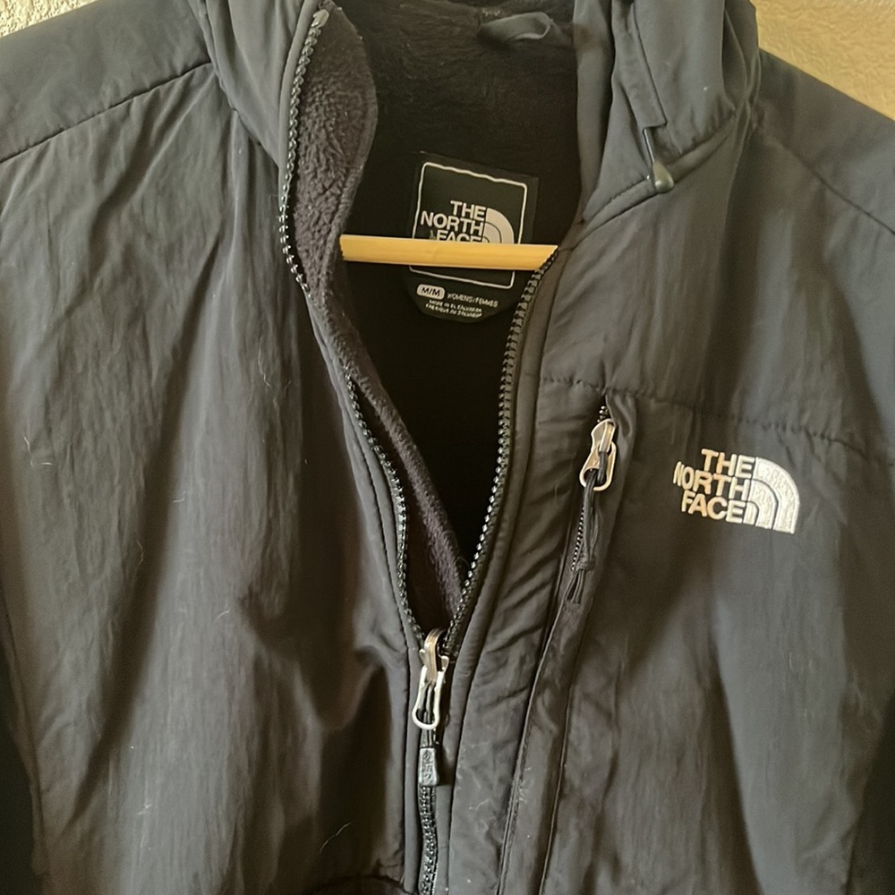 North face jacket - Picture 3 of 5